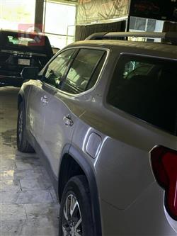 GMC Acadia